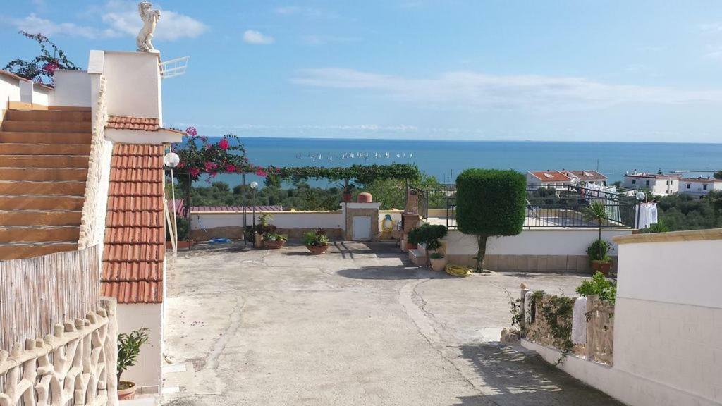 Villa Lucrezia Trilo Vieste Exterior photo